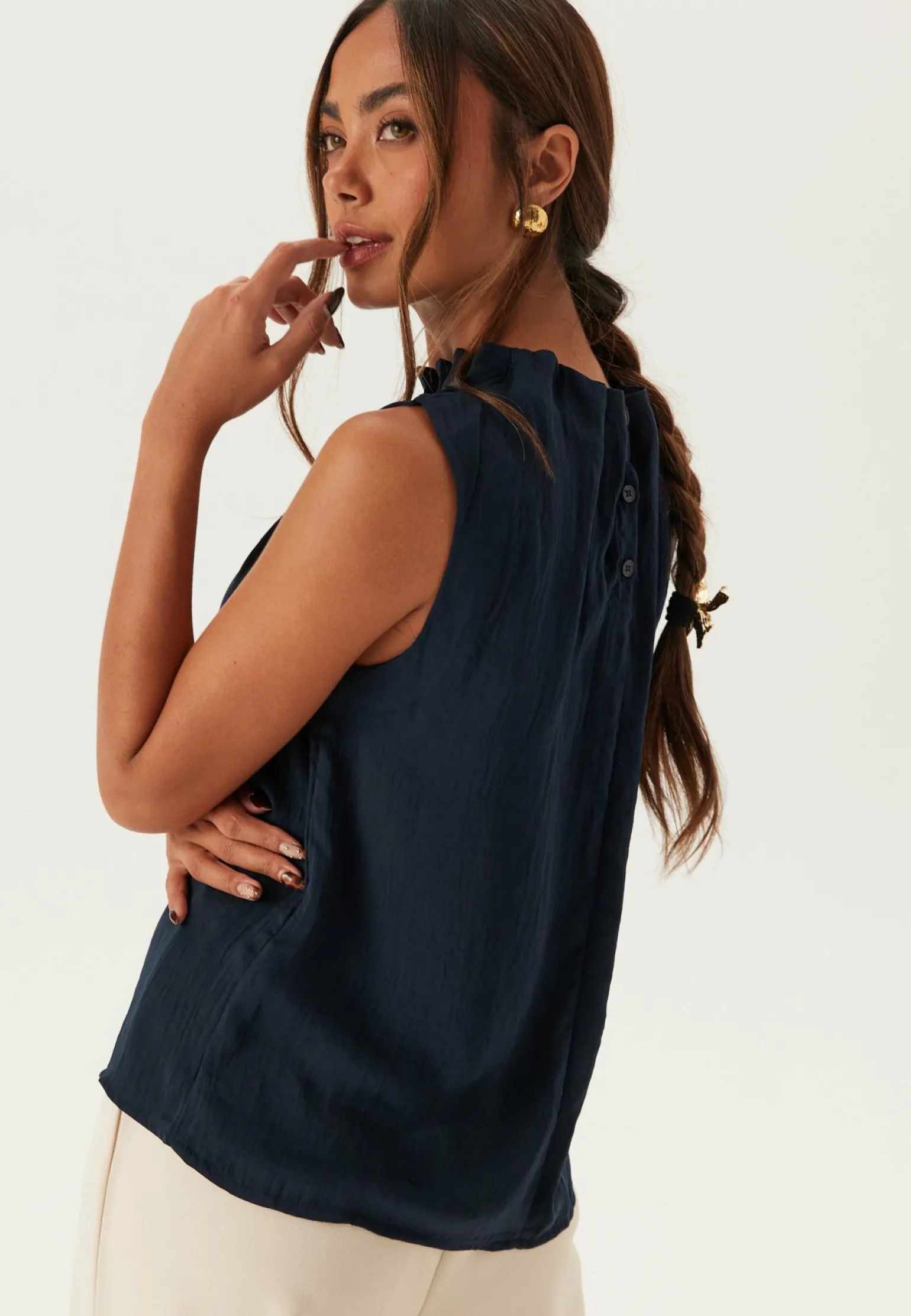 Awshanna Sl High Neck Top
