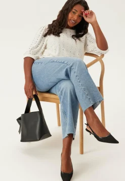 Broderie Anglaise Top