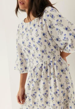 Butterfly Sleeve Maxi Dress