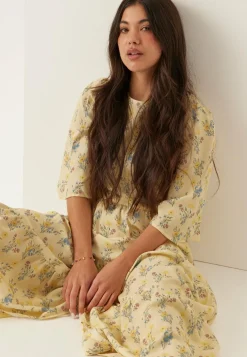 Butterfly Sleeve Maxi Dress