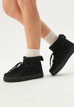 Classic Low Sneaker
