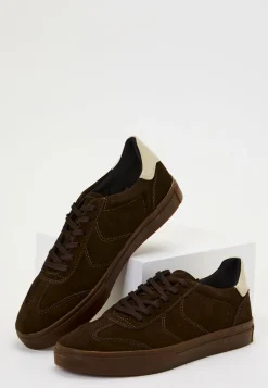 Cody Sneaker