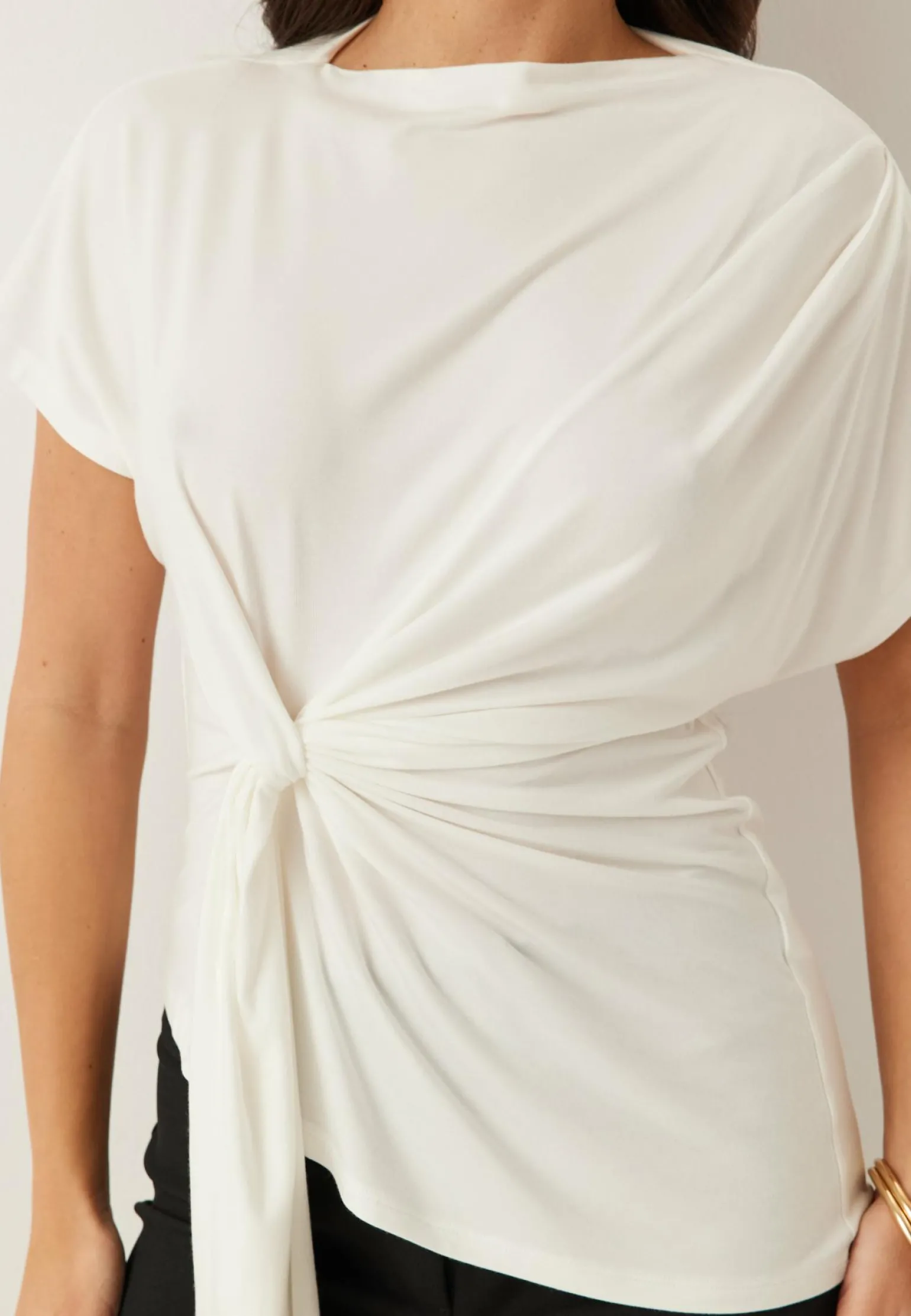Drapy Knot Top