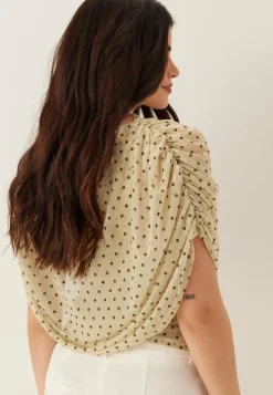 Drapy Mesh Cape Top
