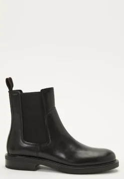 Freya Classic Leather Boots