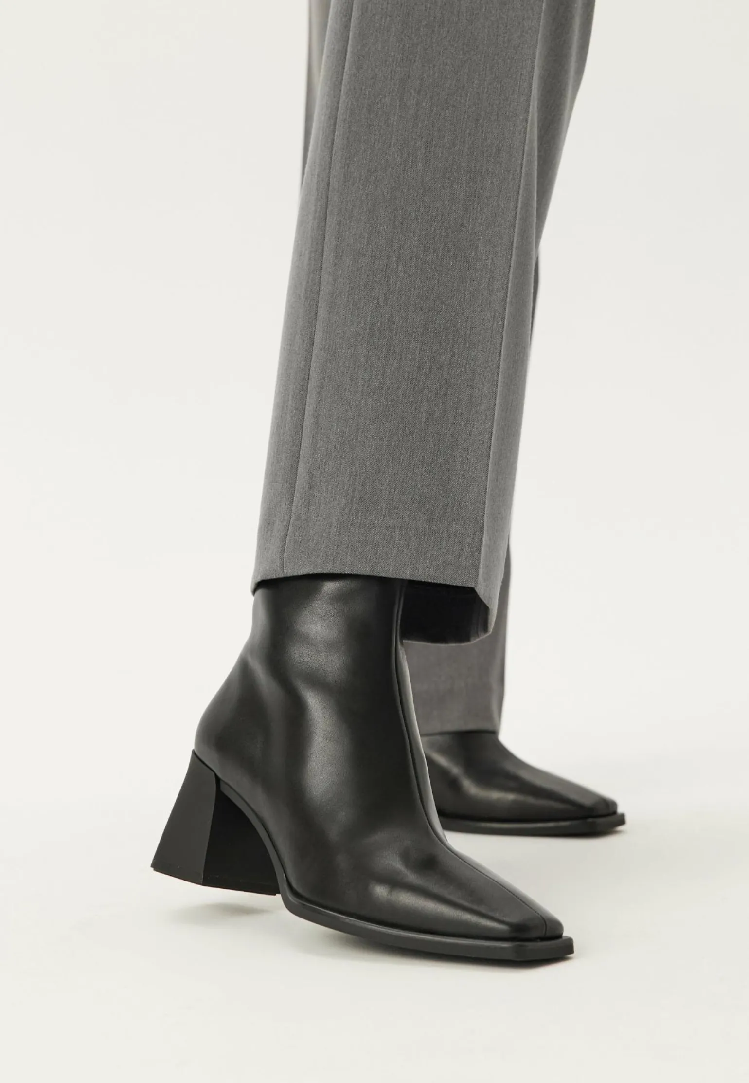 Hedda Leather Boots