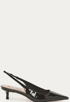 Kari Slingback