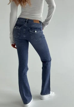 Low Bootcut Flap Jeans