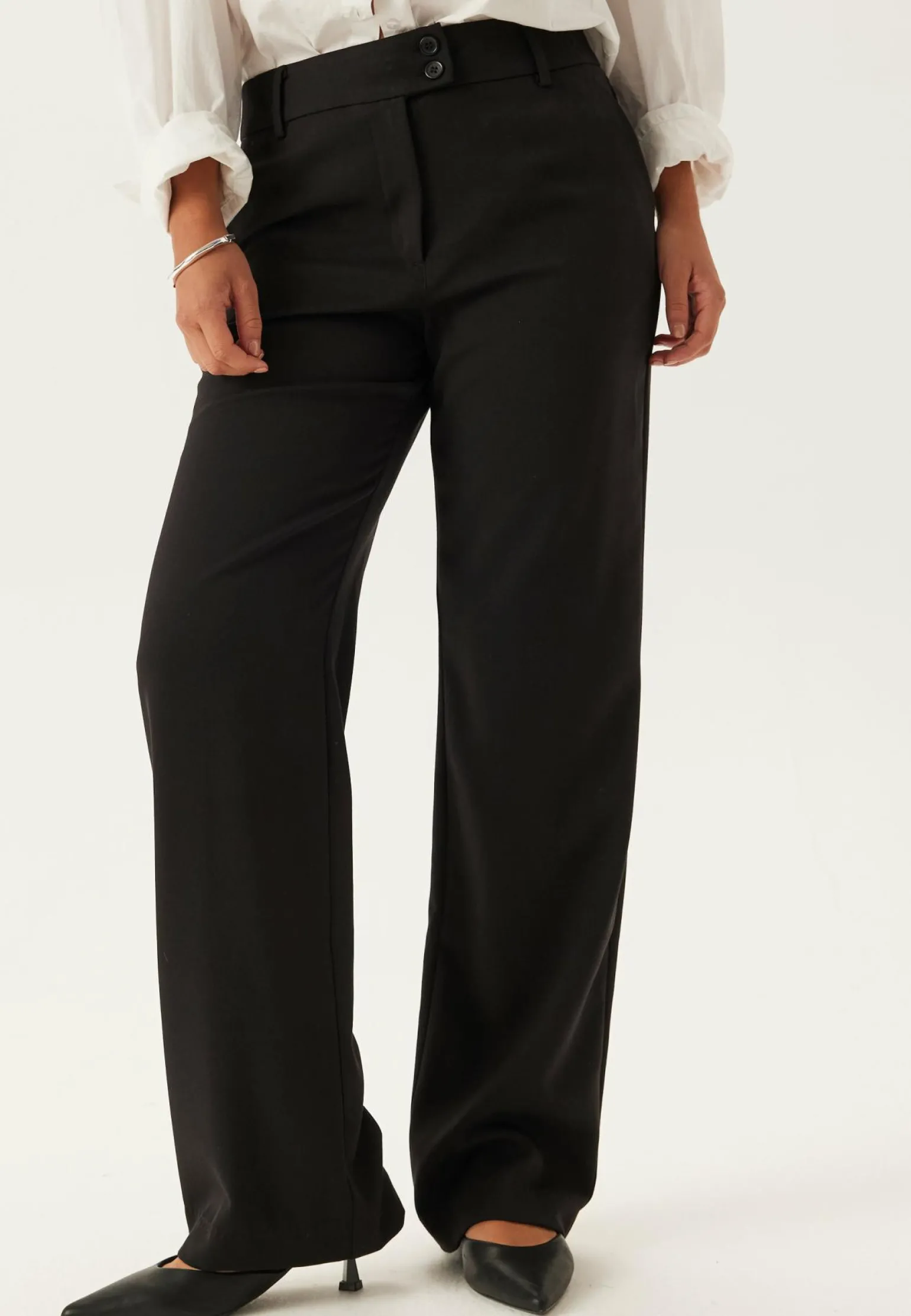 Mid Waist Straight Back Pocket Trousers