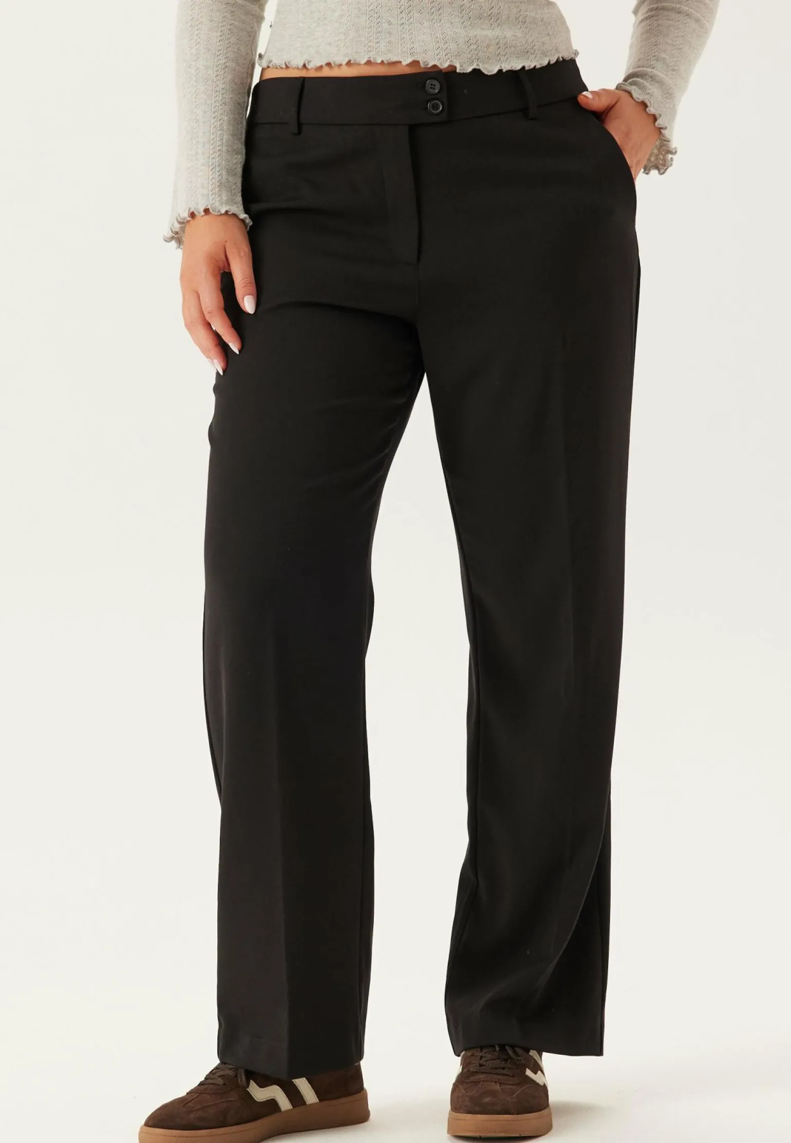 Mid Waist Straight Back Pocket Trousers