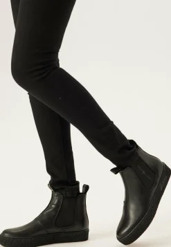 Mount Verm Leather