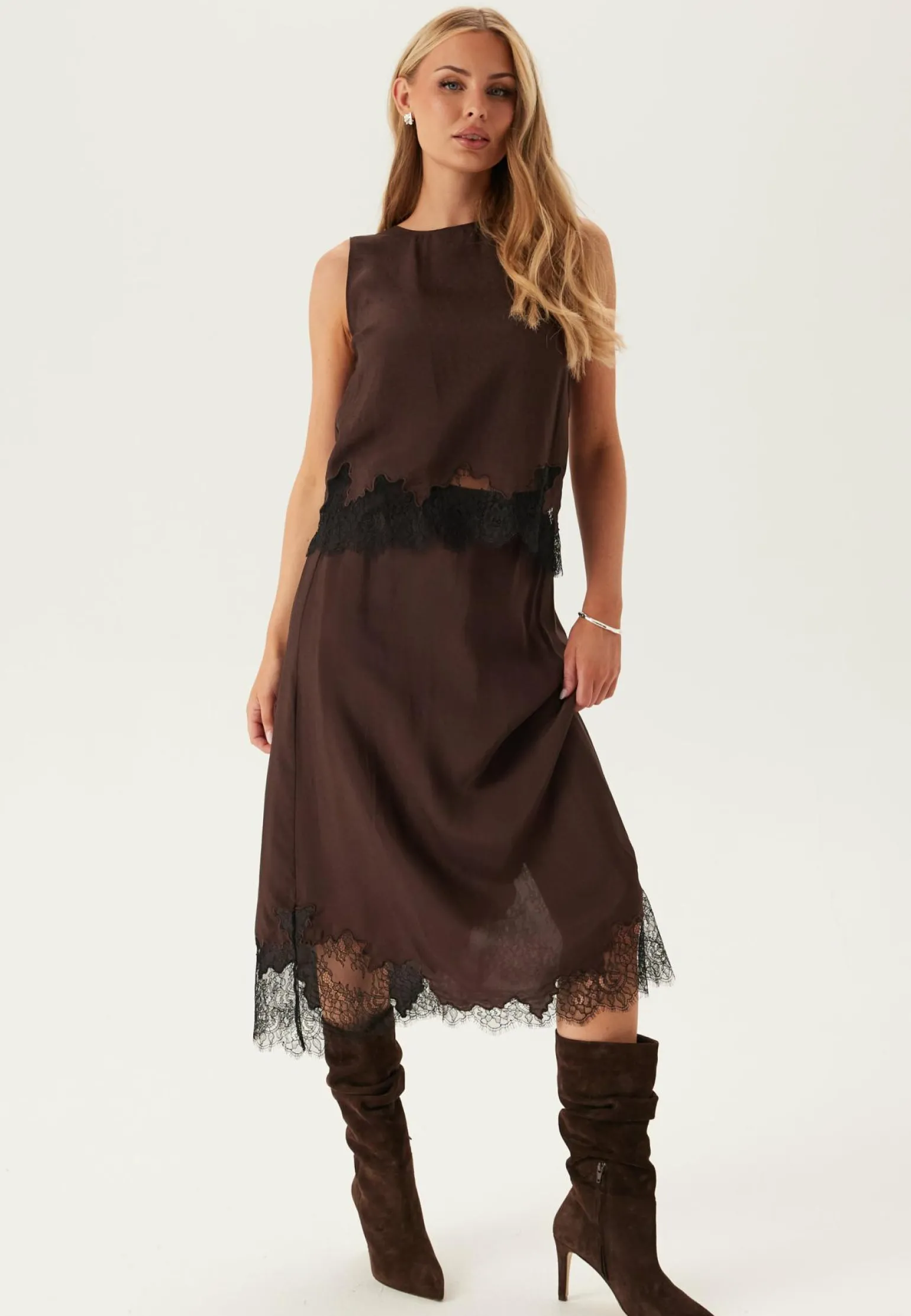 Objdalme Mw Long Lace Skirt