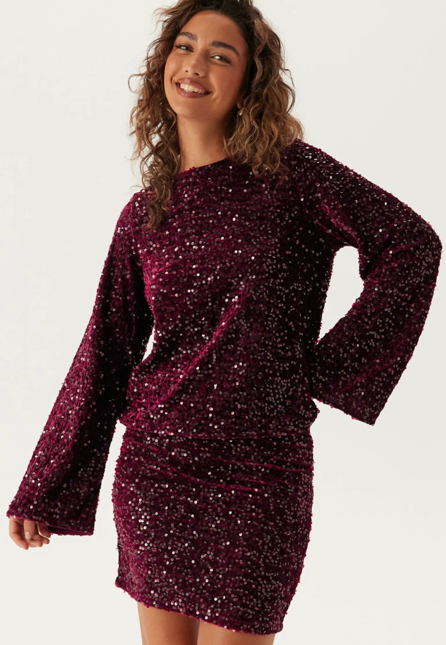 Pckam Ls Deep Back Bow Top