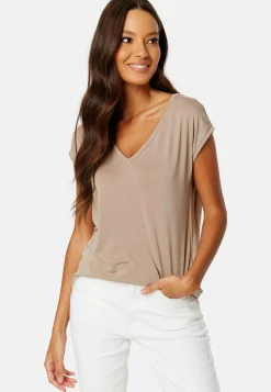 Pckamala Tee