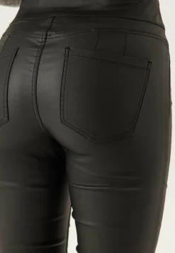 Push-up Coated Slim Trousers