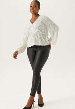Push-up Coated Slim Trousers