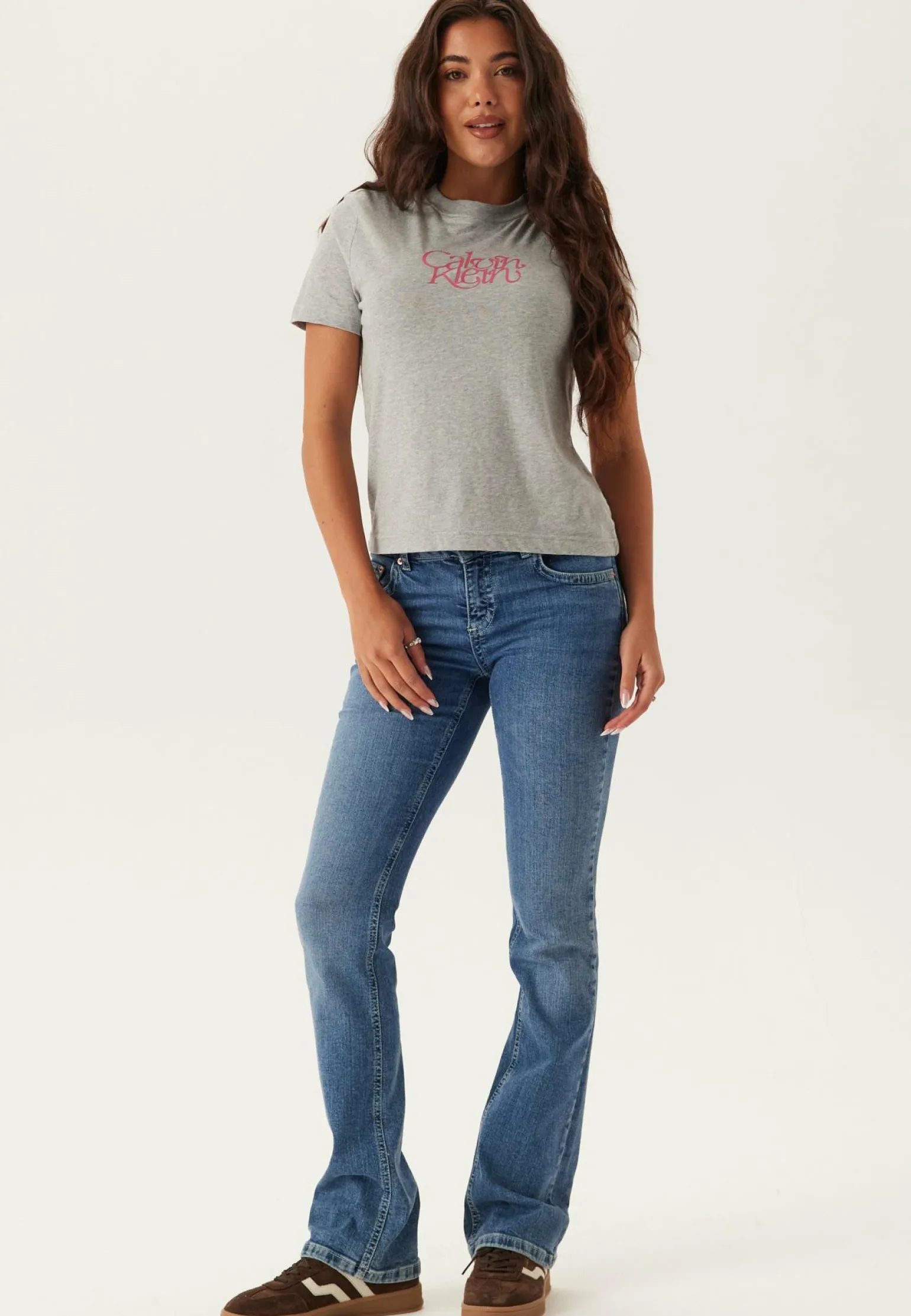 Ss Fitted Script Calvin Klein Te