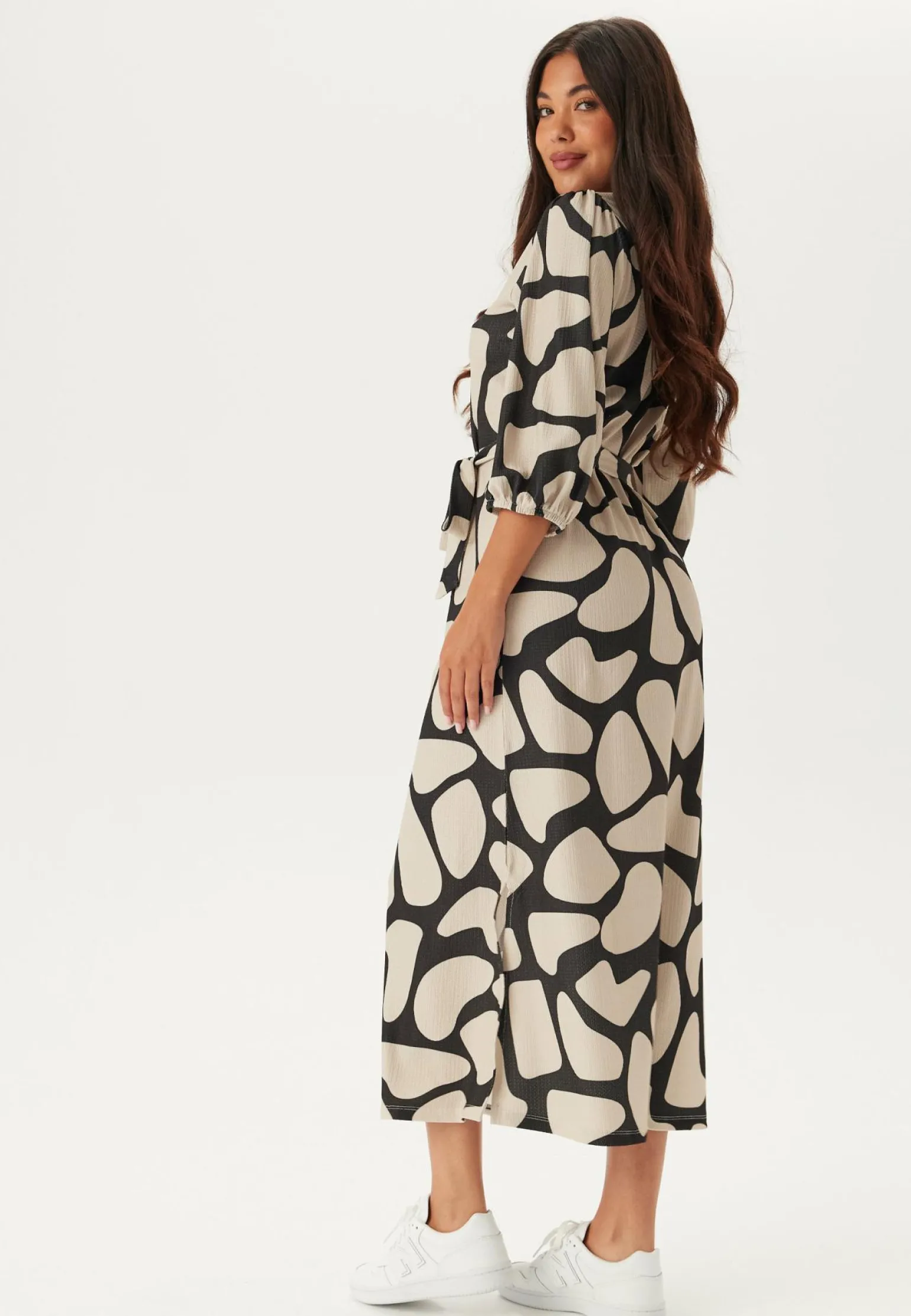 Structured Puff Sleeve Midi Dress