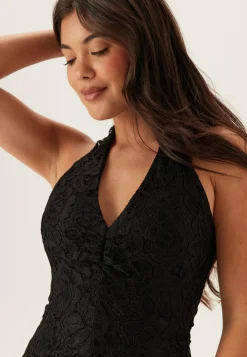 Tommy Halter Neck Lace Maxi