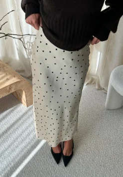 Viellette Hw Midi Skirt