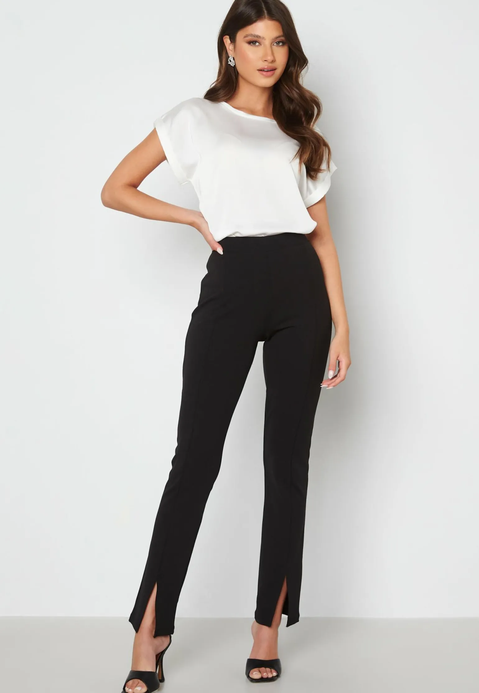 Viellette S/S Satin Top