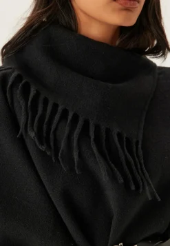 Vifjolira High Neck Poncho