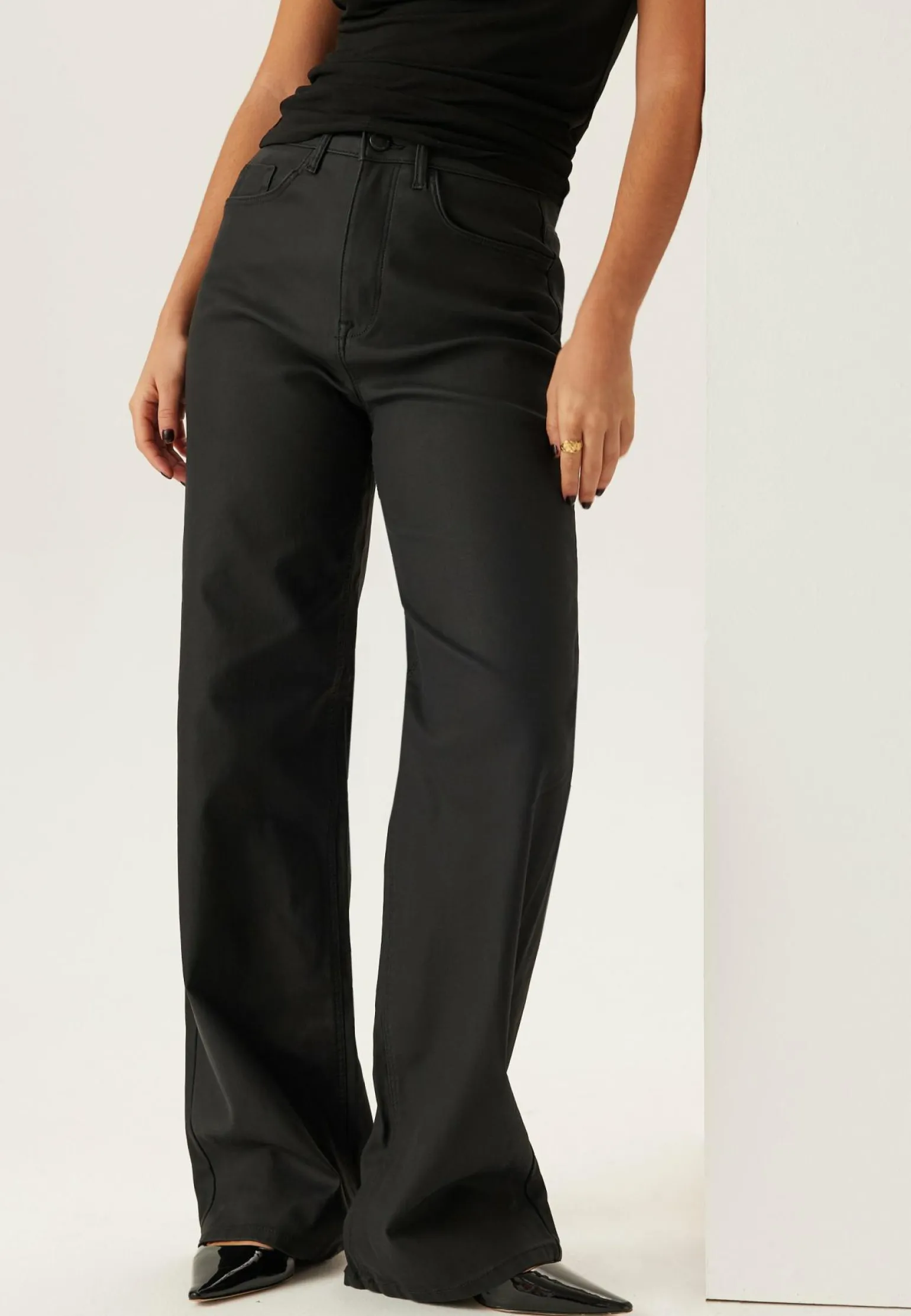 Vifreya Hw Coated Wide Jeans