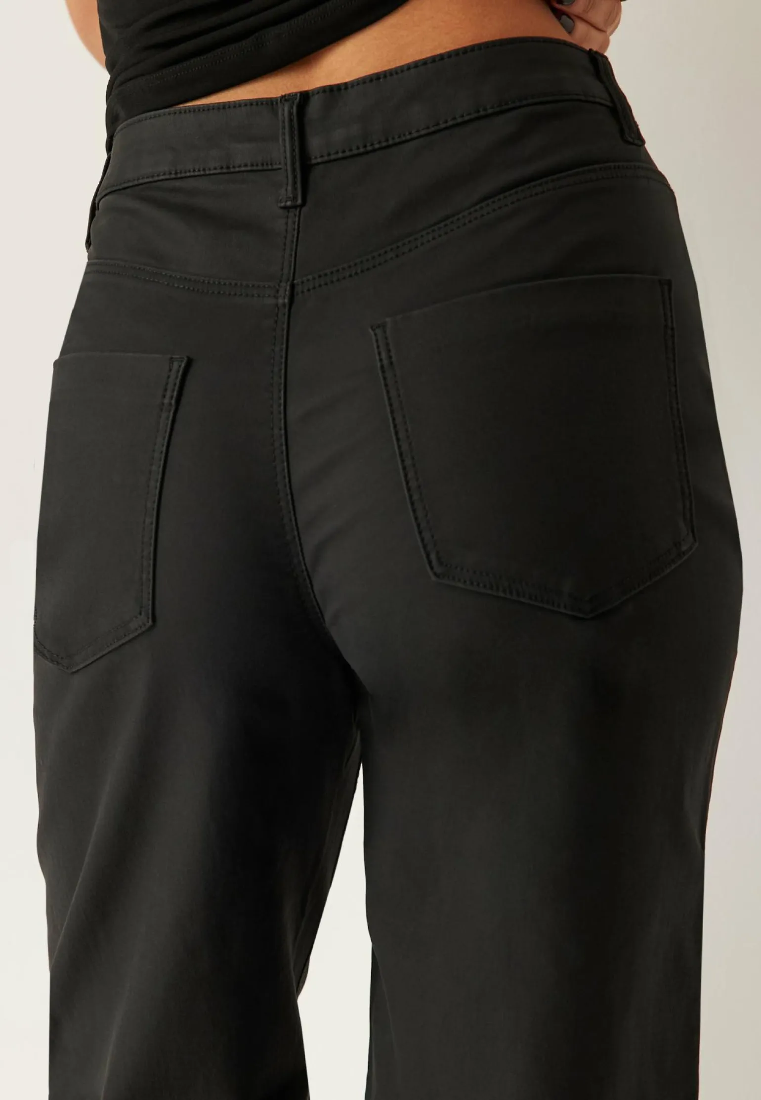 Vifreya Hw Coated Wide Jeans