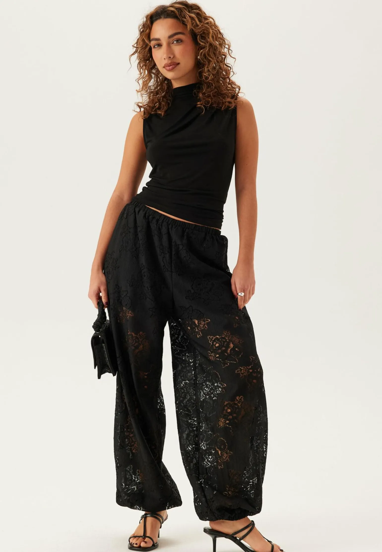 Vilala Lace Balloon Pants