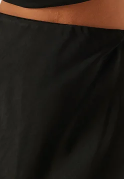 Vilea Ankle Skirt