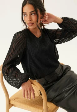 Vimika O-neck L/S Top