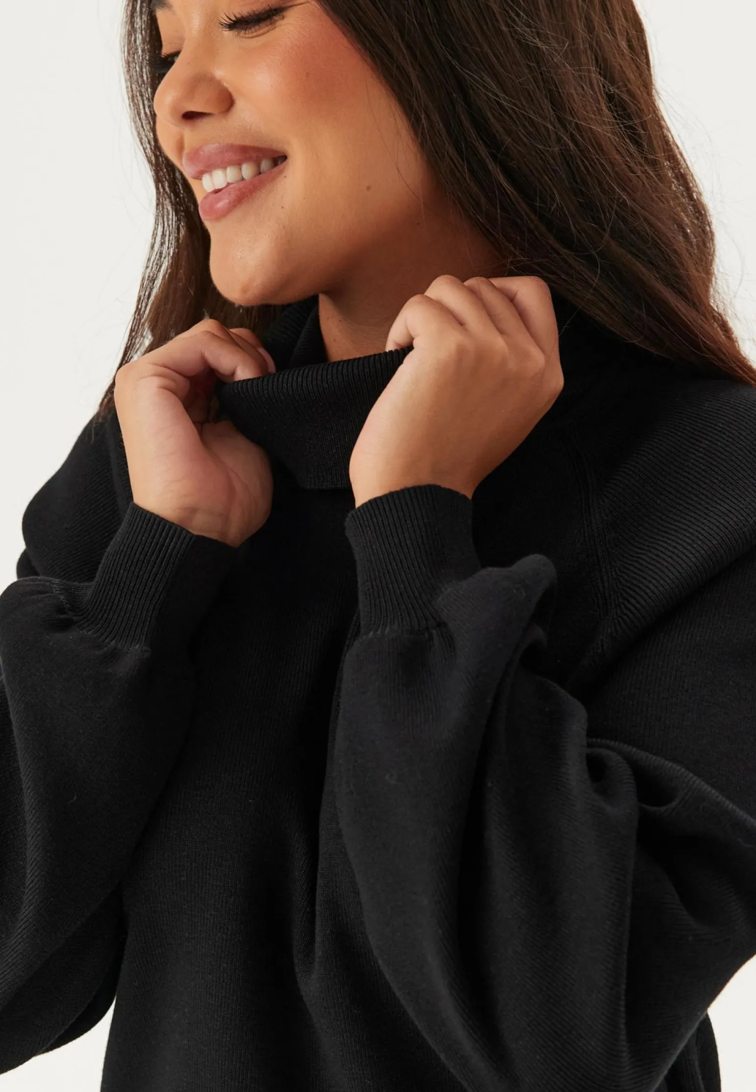 Viostria Roll Neck L/S KNIT DR
