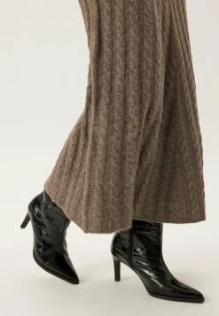 Virelli Ankle Cable Knit Skirt