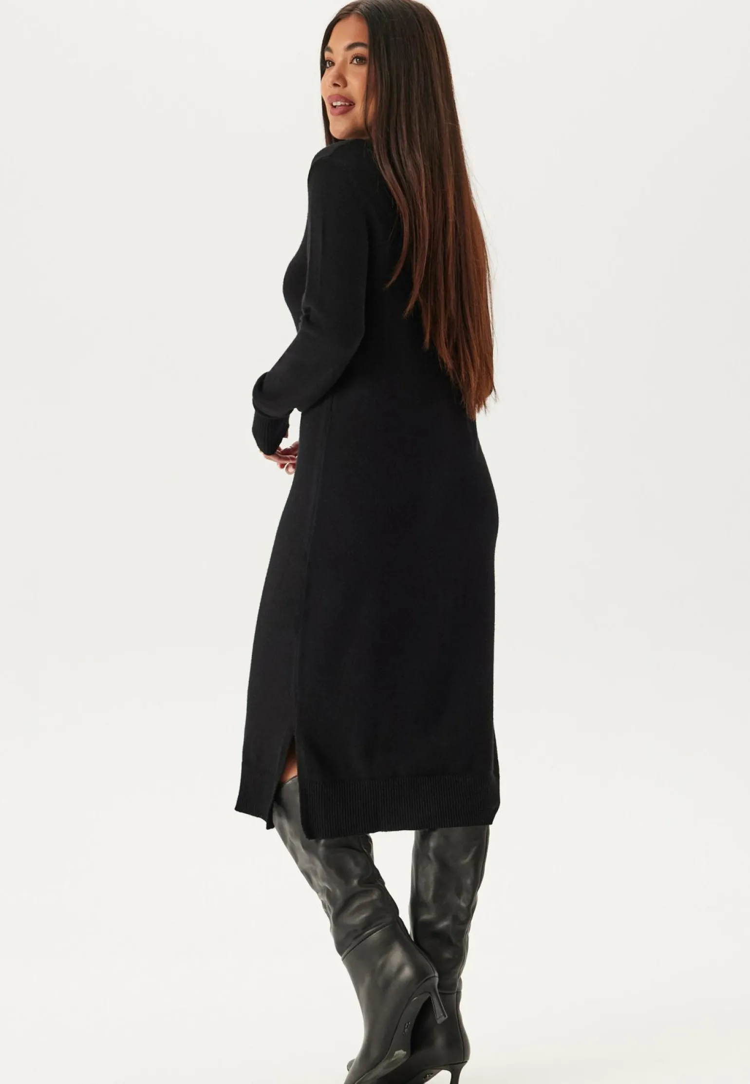 Viril Crew Neck Midi Dress