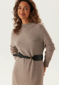 Viril Crew Neck Midi Dress