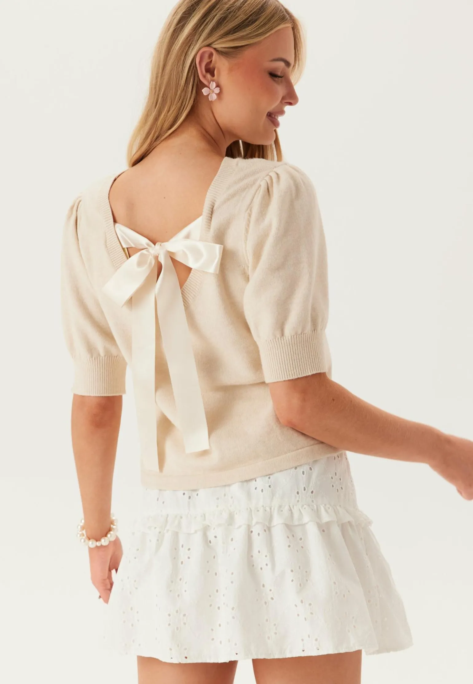 Viril S/S BOW DETAIL KNIT TOP