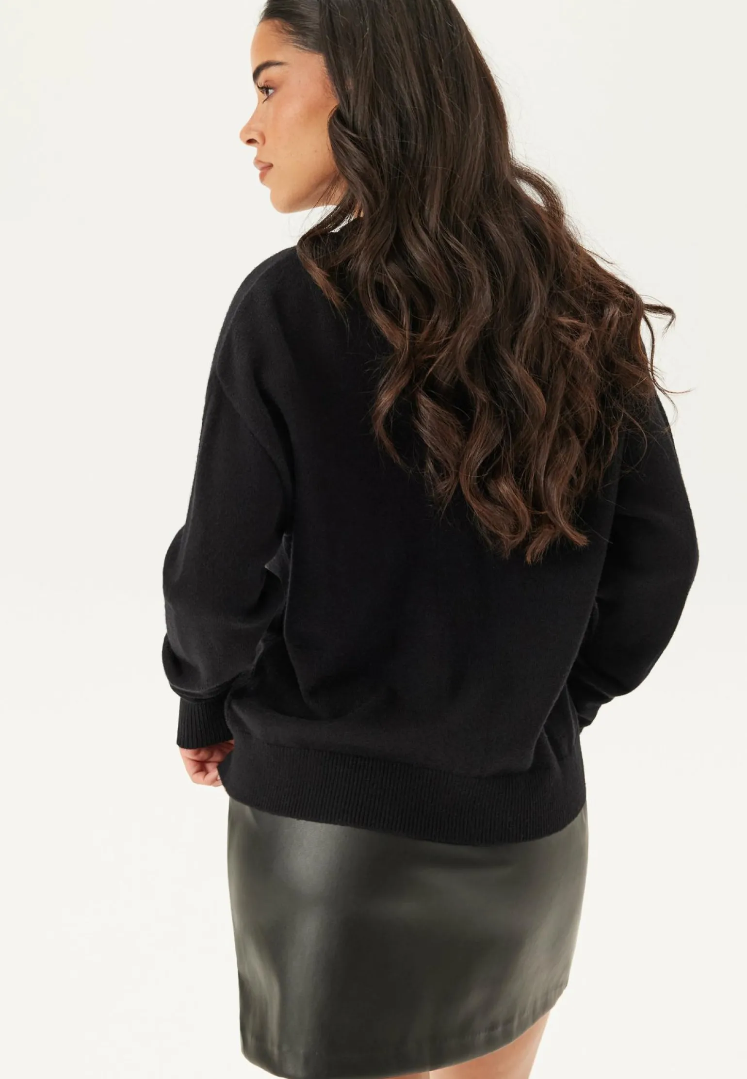 Viril V-neck Knit Cardigan