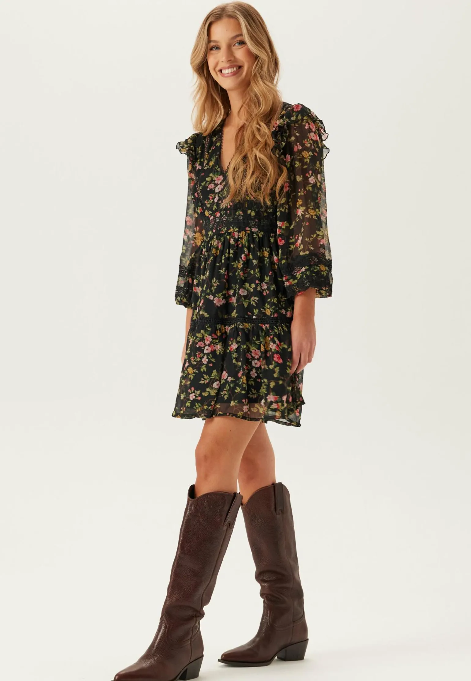 Viroman New V-neck L/S Short Dress