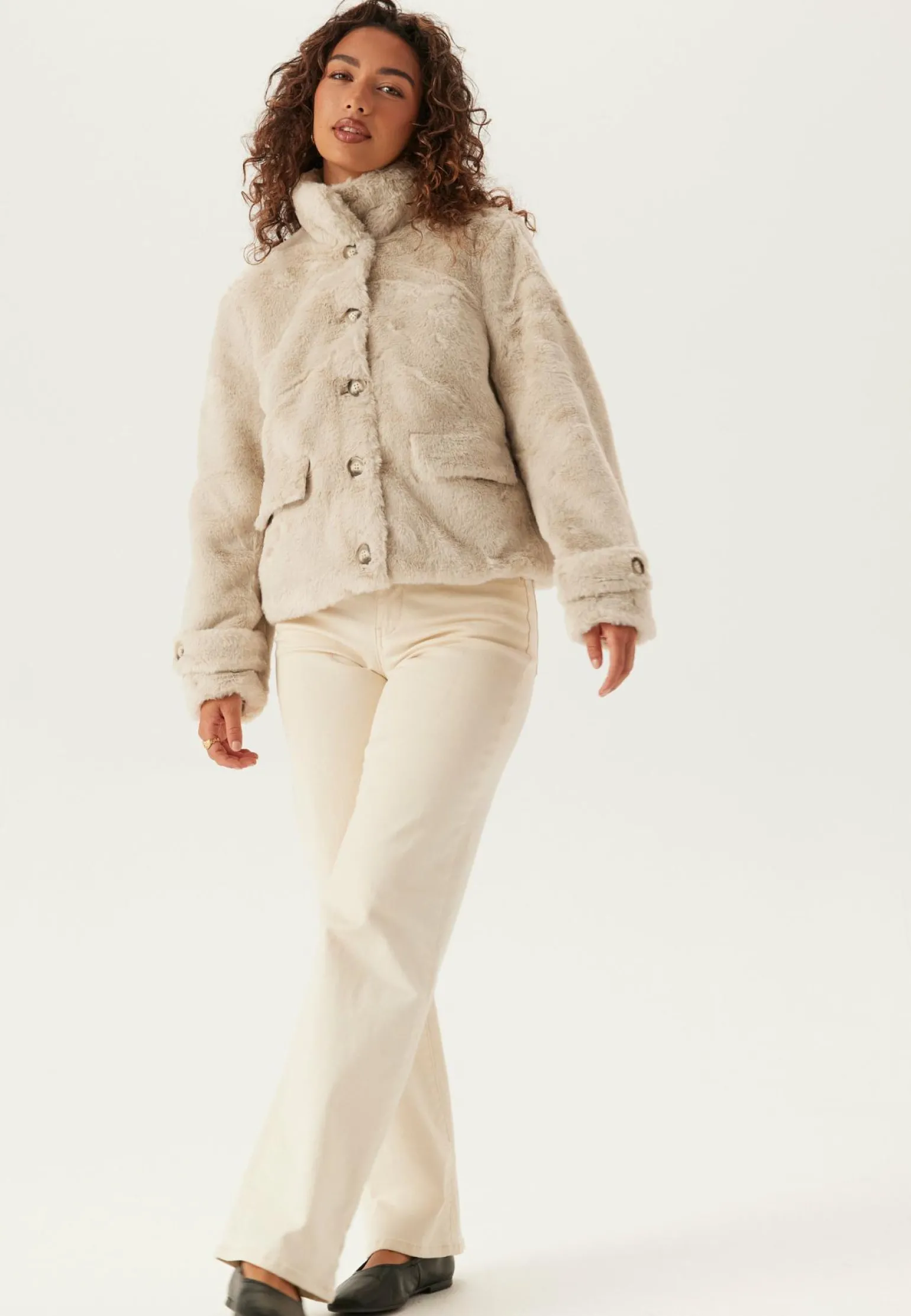 Vmsonjaeva Short Jacket